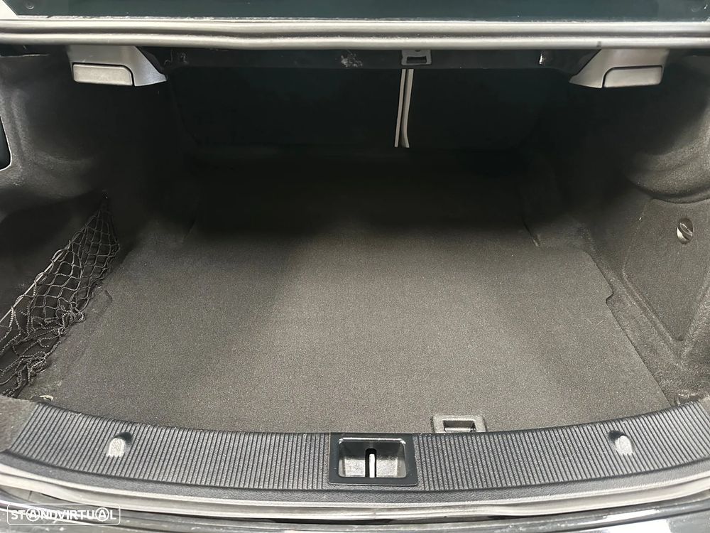 Mercedes-Benz E 250 CDi Avantgarde BlueEfficiency - 12