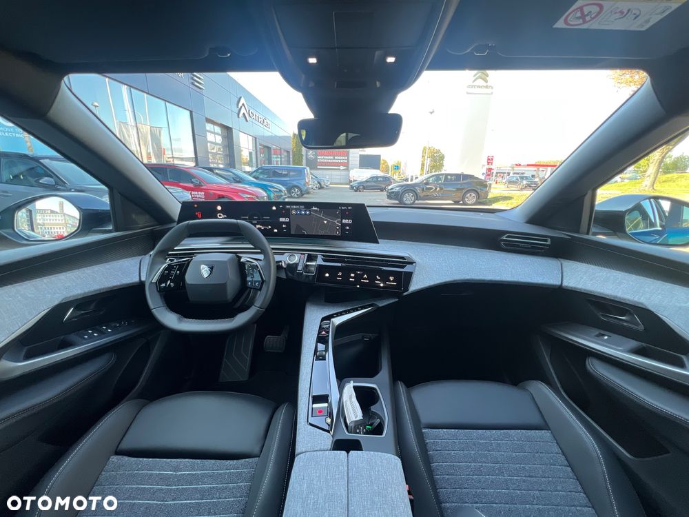 Peugeot 3008 1.2 PureTech mHEV Allure Pack S&S e-DCS6 - 18