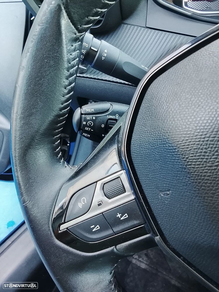 Peugeot 208 1.2 PureTech Active - 8