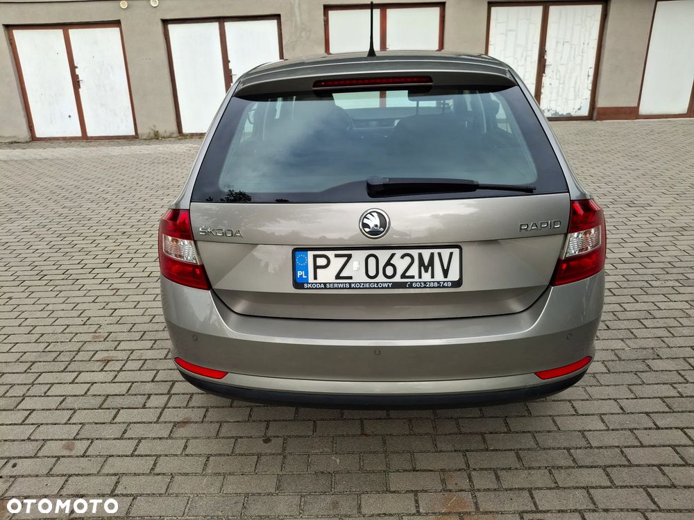 Skoda Rapid 2013 photo 5
