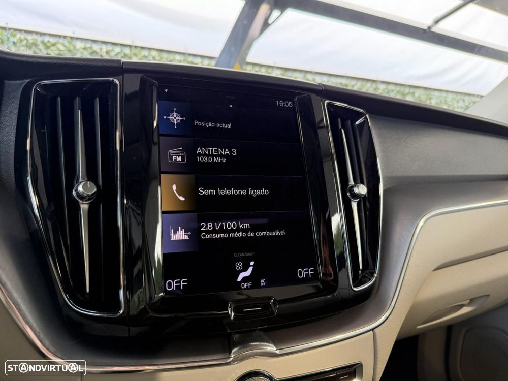 Volvo XC 60 2.0 T6 PHEV Inscription Expression AWD - 17