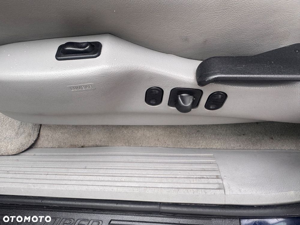 Ford Explorer 4.0 - 25
