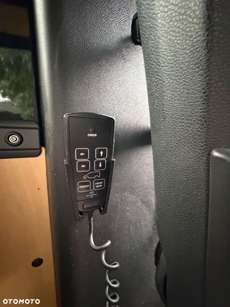 Mercedes-Benz SPRINTER - 28