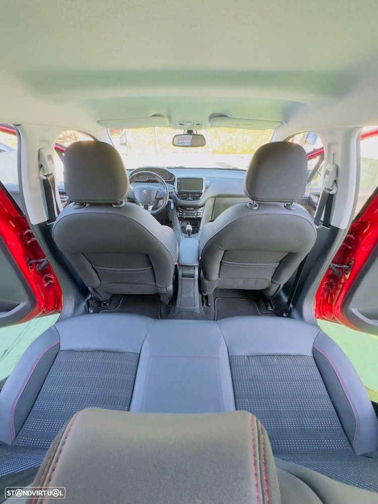 Peugeot 208 1.2 PureTech GT Line - 26