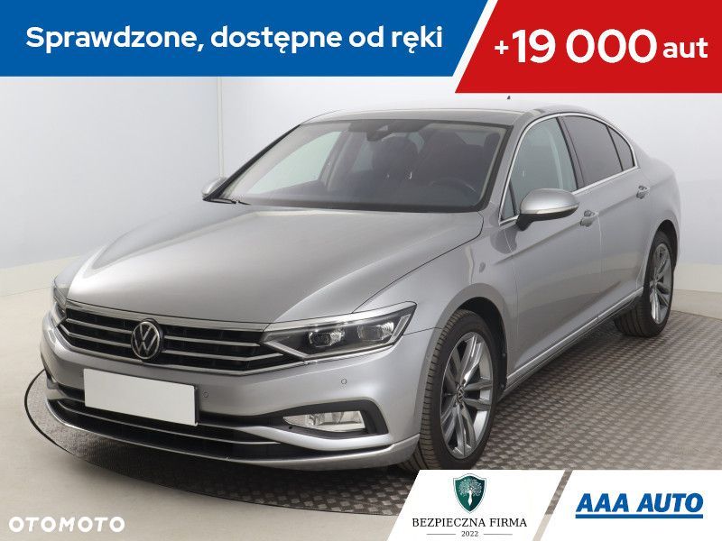 Volkswagen Passat - 2