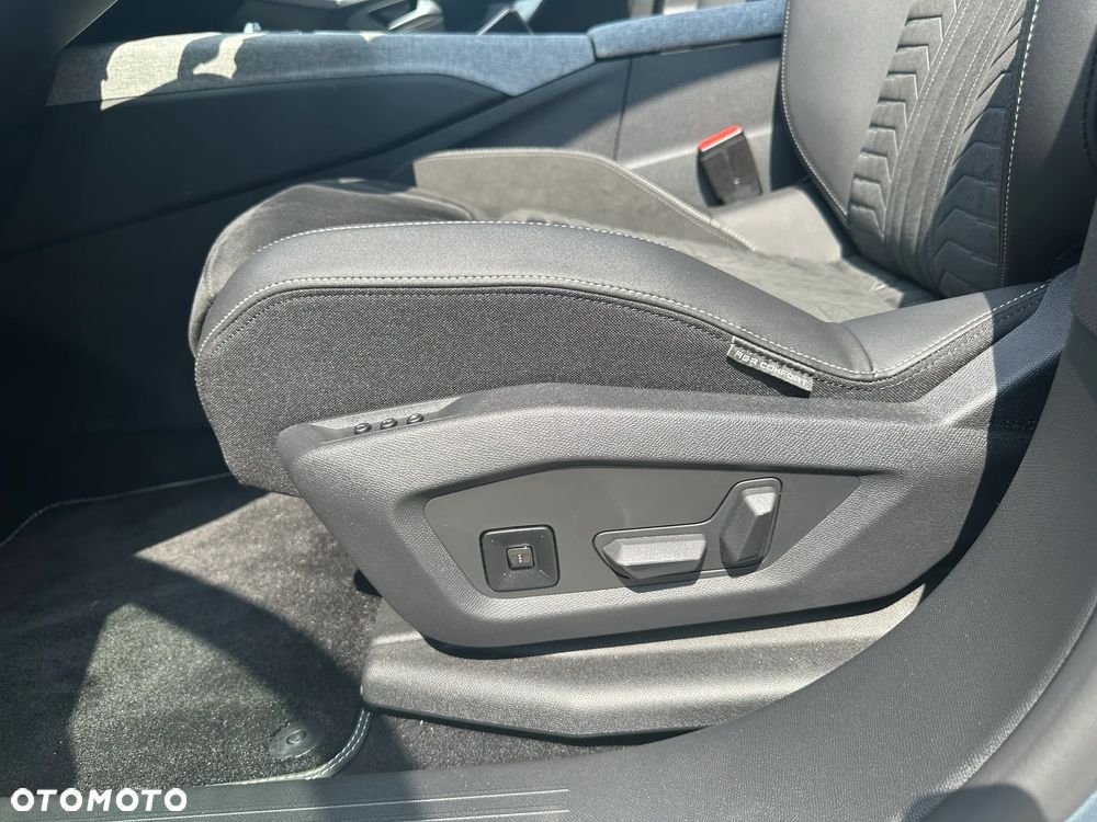 Peugeot 3008 1.2 PureTech mHEV GT E-DCS6 - 25