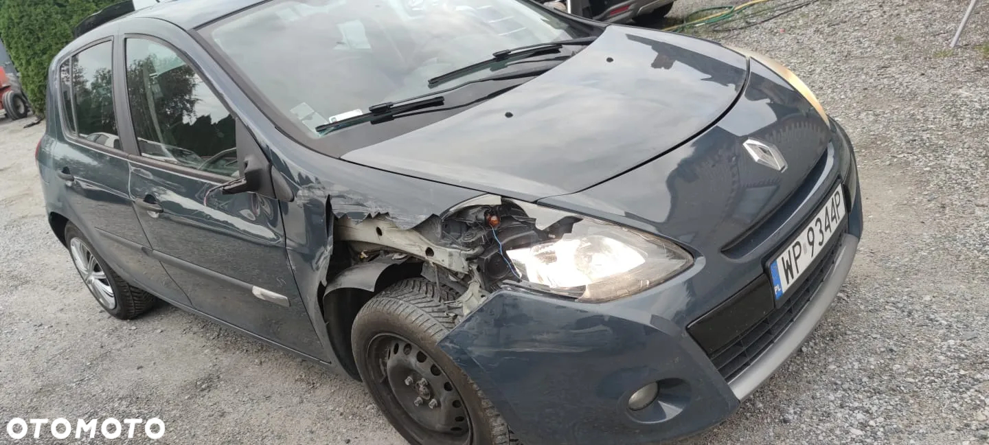 Renault Clio 1.5 dCi Authentique - 5