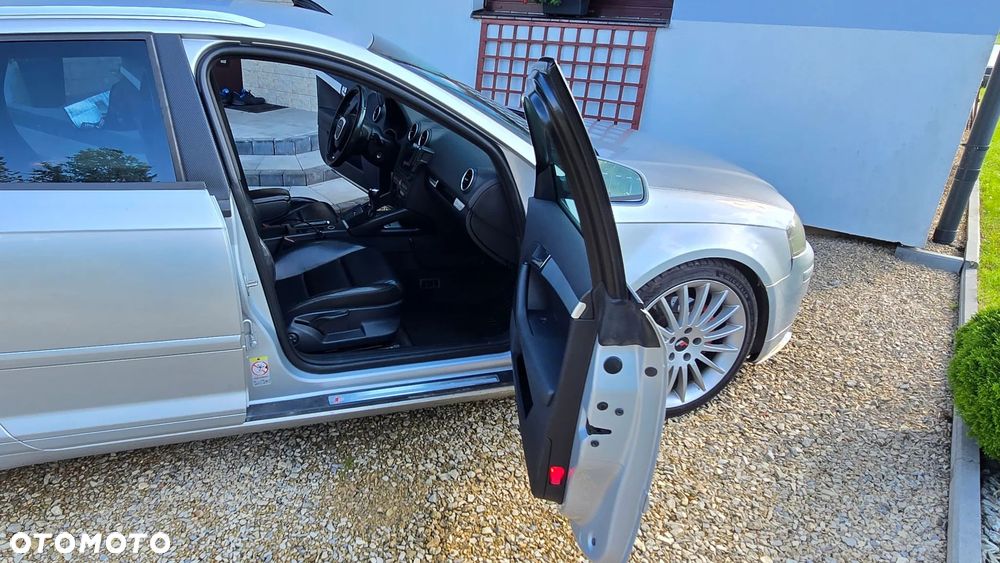 Audi A3 Sportback 2.0 TDI DPF Quattro Ambiente - 5