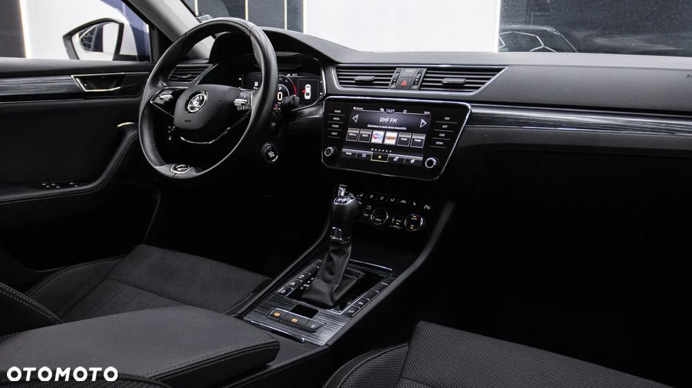 Skoda Superb 2.0 TDI SCR 4x4 Style DSG - 16