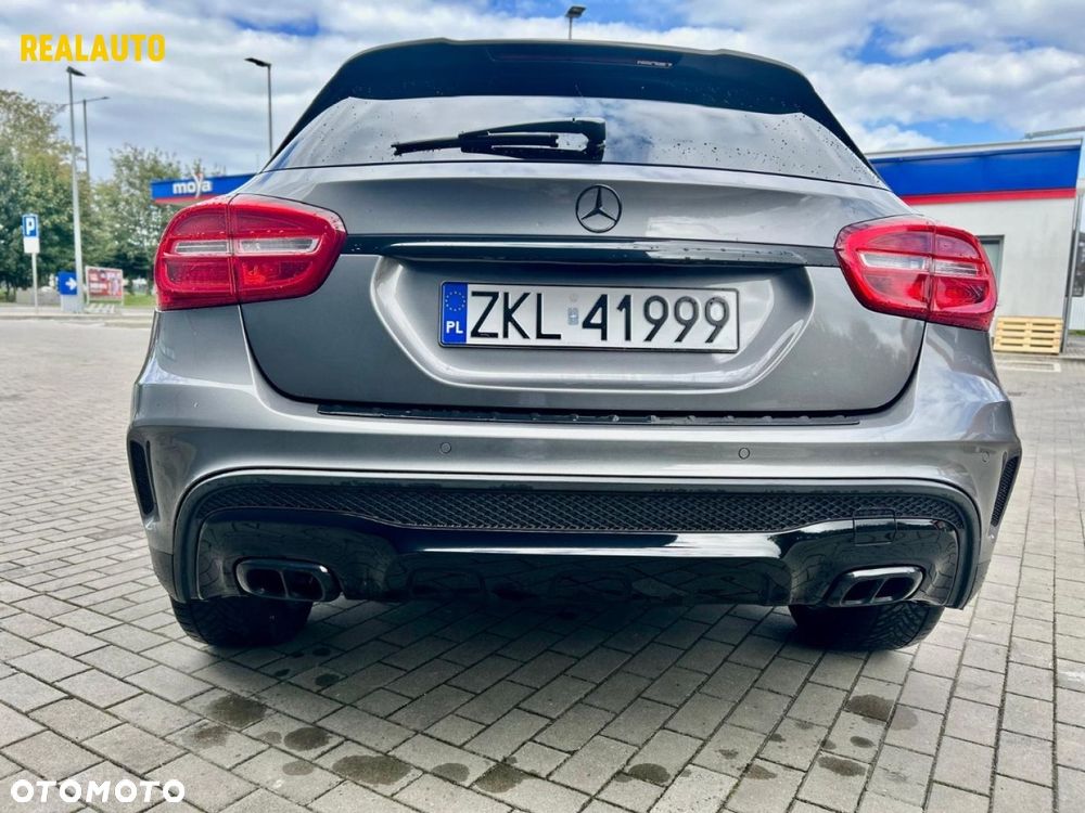 Mercedes-Benz GLA - 18
