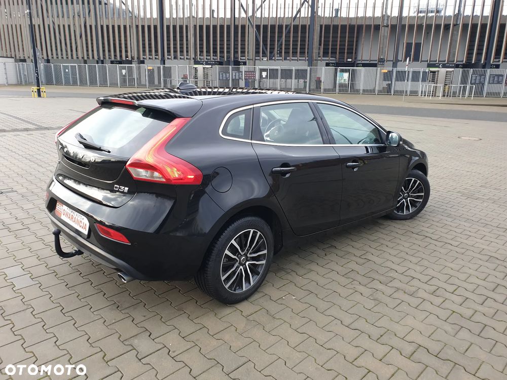 Volvo V40 D3 Inscription - 15