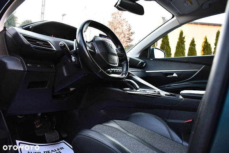 Peugeot 5008 THP 165 EAT6 Allure - 9