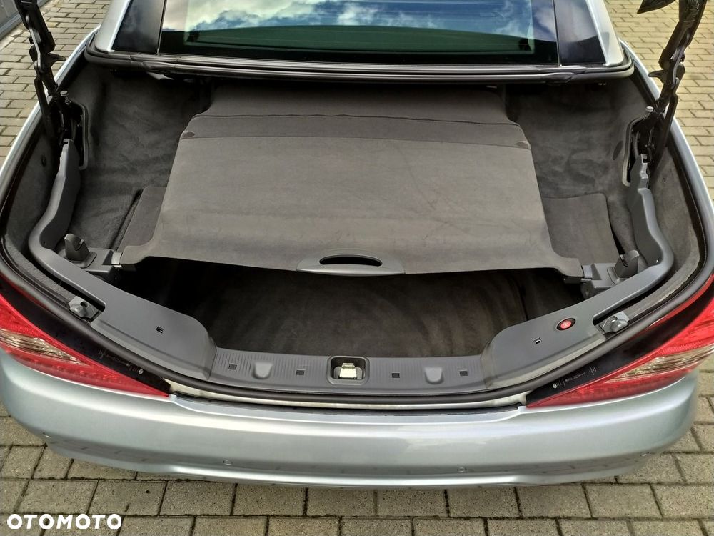 Mercedes-Benz SL - 33