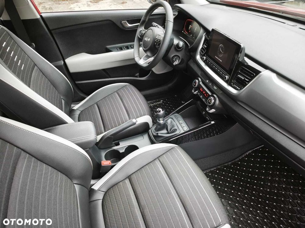 Kia Stonic 1.2 L - 16