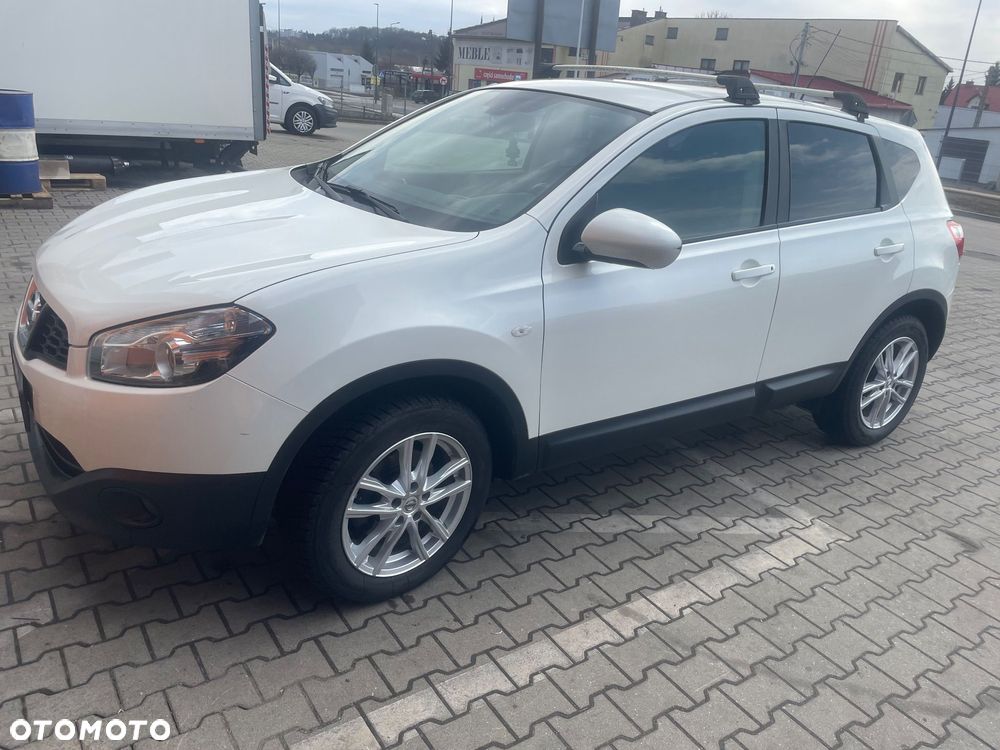 Nissan Qashqai - 1