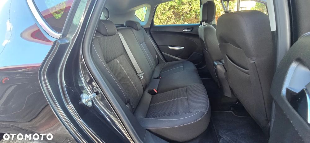 Opel Astra 1.4 Turbo Active - 33