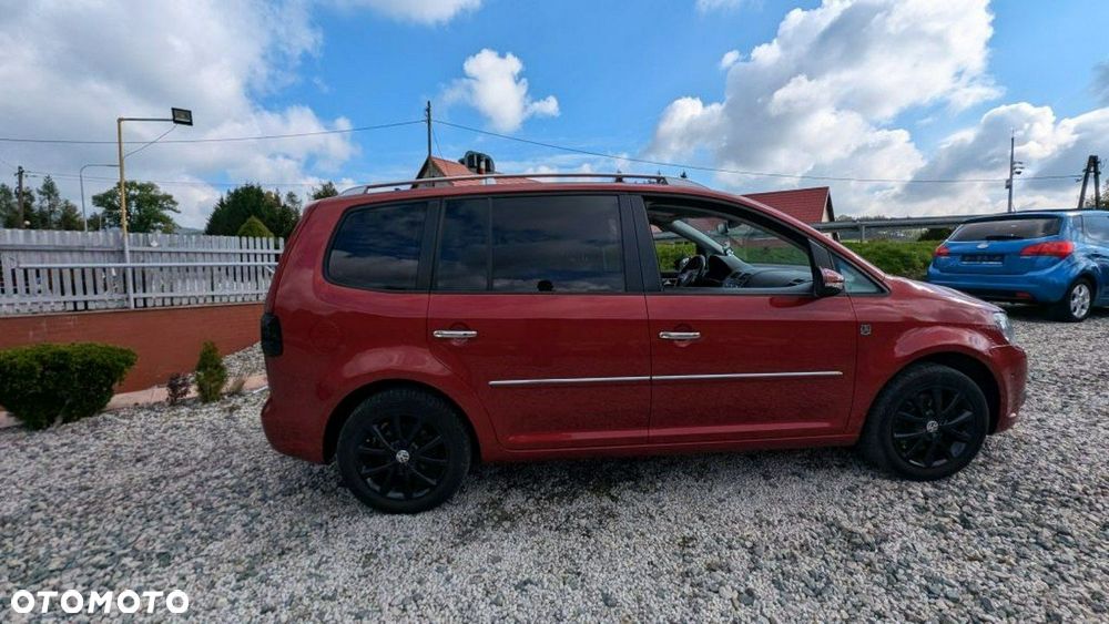Volkswagen Touran - 14