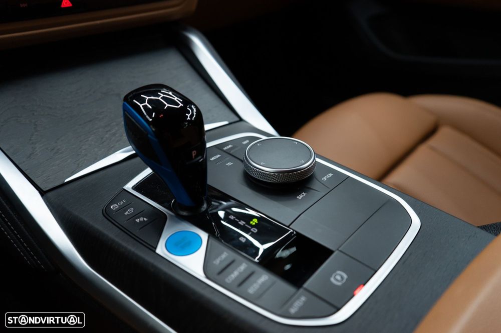 BMW i4 M50 Gran Coupe - 37