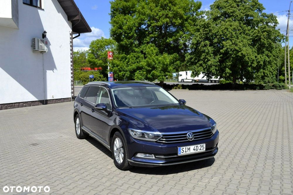 Volkswagen Passat - 8