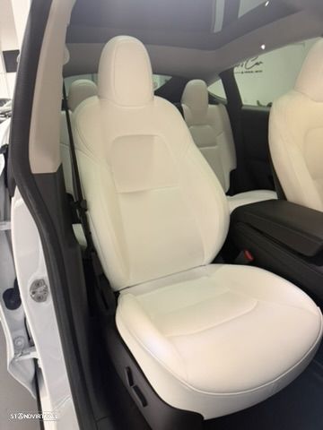 Tesla Model Y Long Range Dual Motor AWD - 14