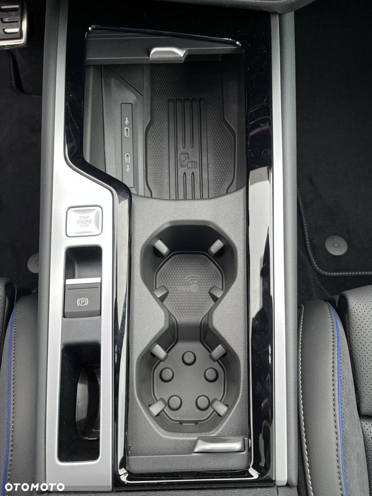 Volkswagen Passat Variant 2.0 TDI SCR R-Line Plus DSG - 18