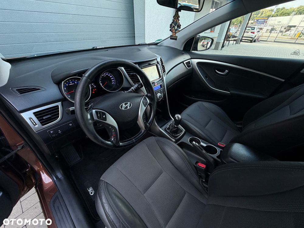 Hyundai i30 1.4 Premium - 8