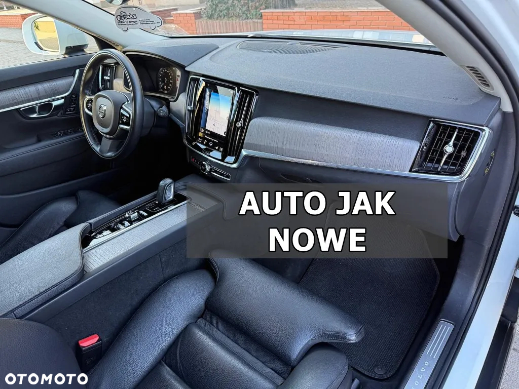 Volvo V90 Cross Country - 36