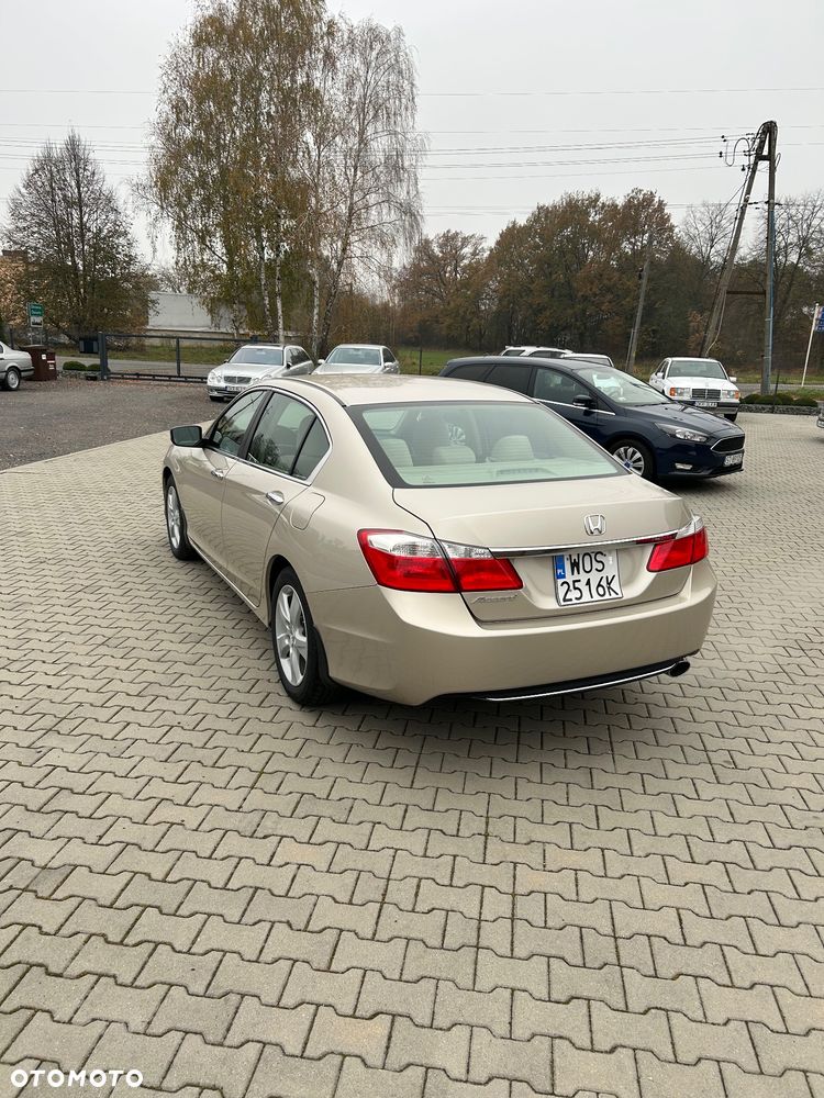 Honda Accord 2.4 LX - 2