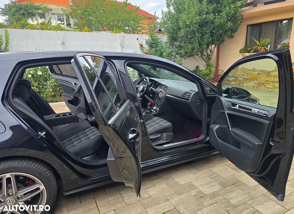 Volkswagen Golf 2.0 TDI DPF BMT GTD - 16