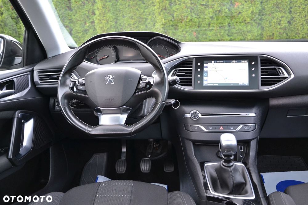 Peugeot 308 2016
