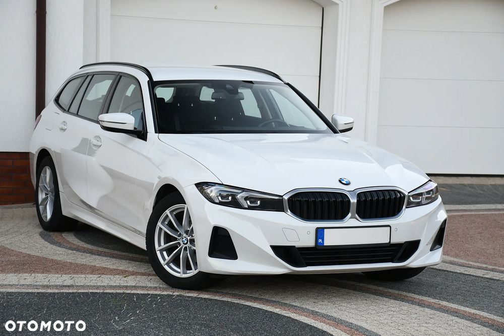 BMW Seria 3 318d mHEV - 8