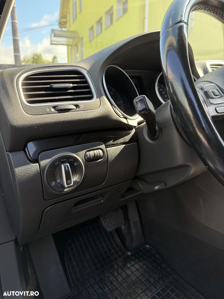 Volkswagen Golf 1.6 TDI DPF BMT DSG Comfortline - 9