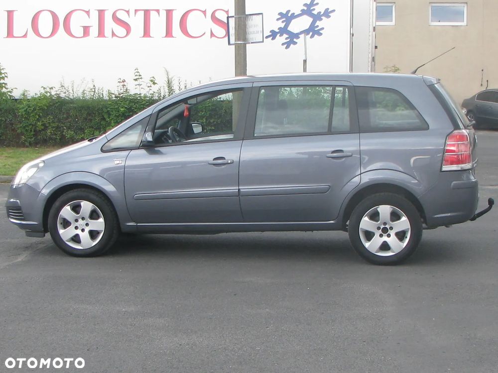 Opel Zafira 1.6 - 8