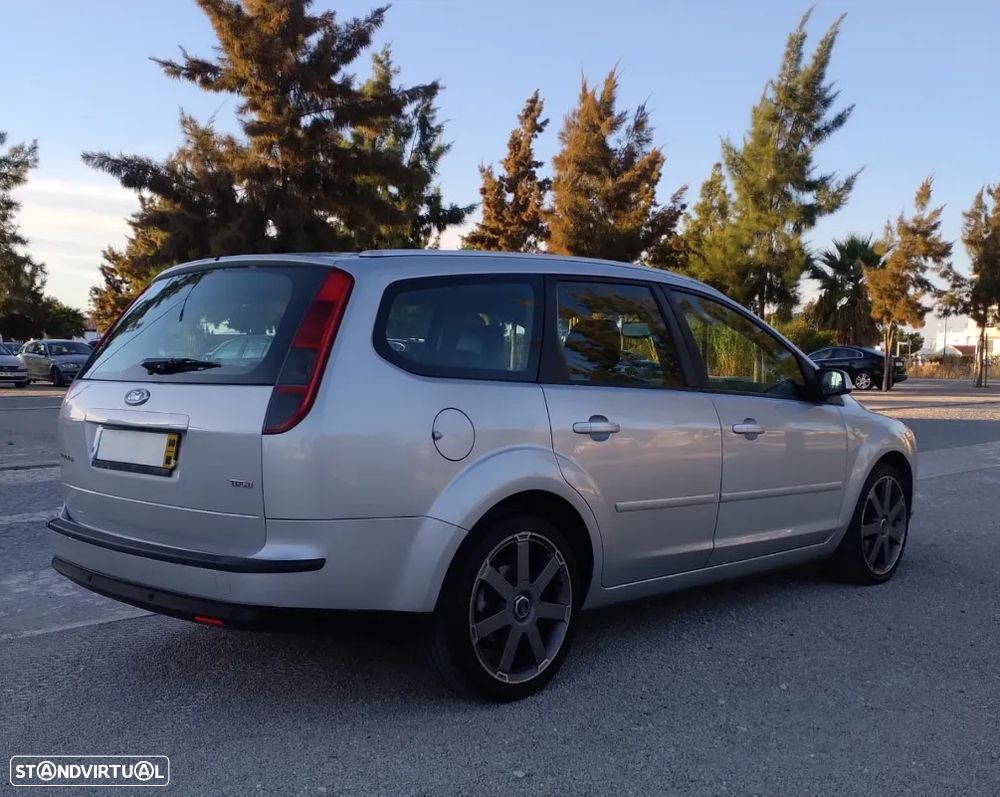 Ford Focus SW 1.6 TDCi Titanium 17 - 4