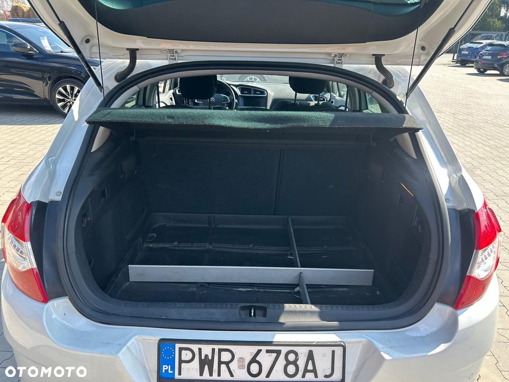 Citroën C4 1.6 HDi Exclusive - 17
