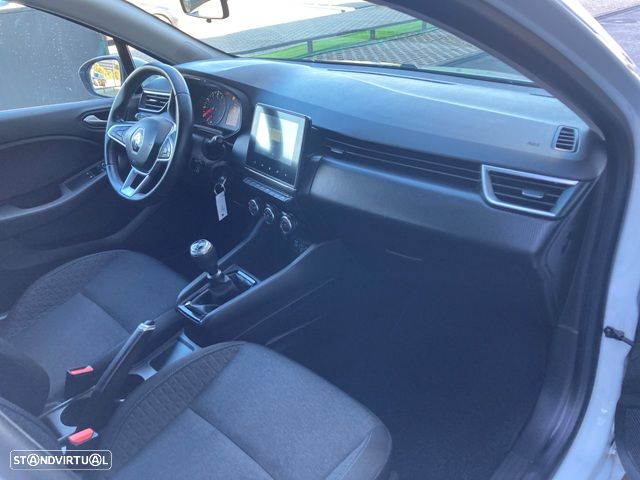 Renault Clio TCe 100 INTENS - 29