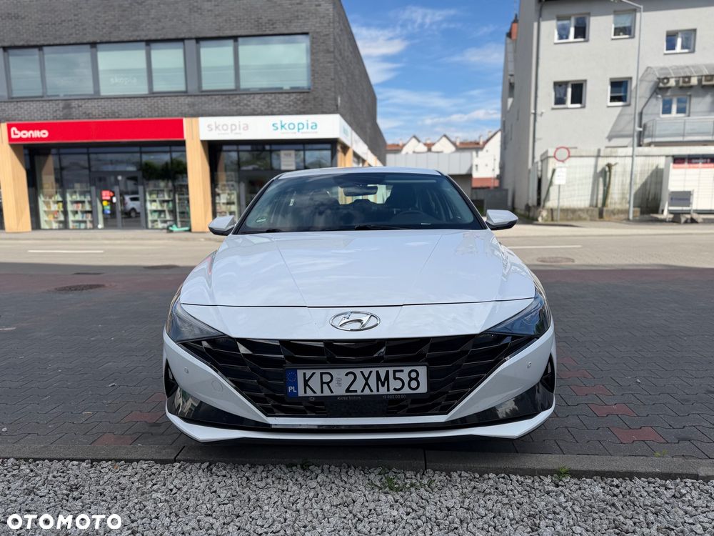 Hyundai Elantra - 5