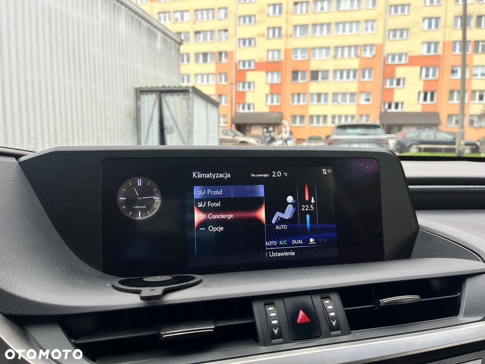 Lexus ES 300h Elegance - 37