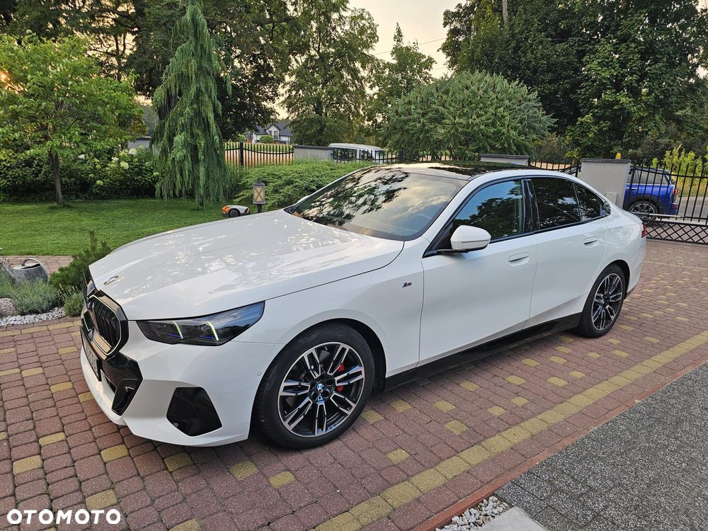 BMW Seria 5 520d xDrive - 25