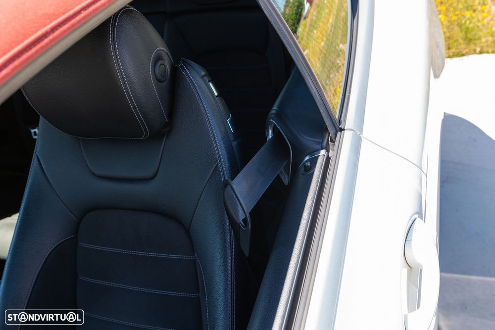 Mercedes-Benz C 220 d Cabrio AMG Line - 24