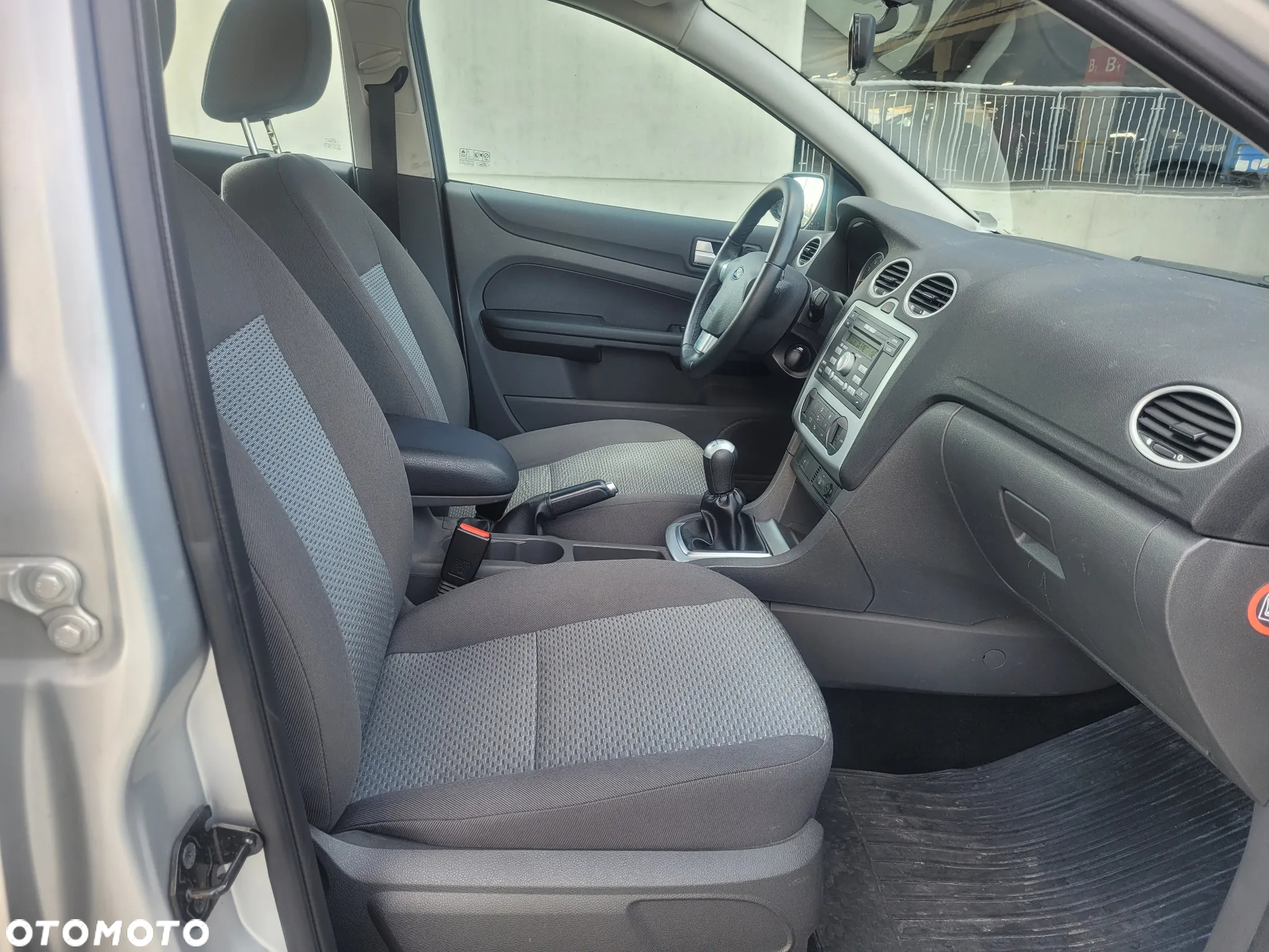 Ford Focus Turnier 1.6 Ti-VCT Style - 8