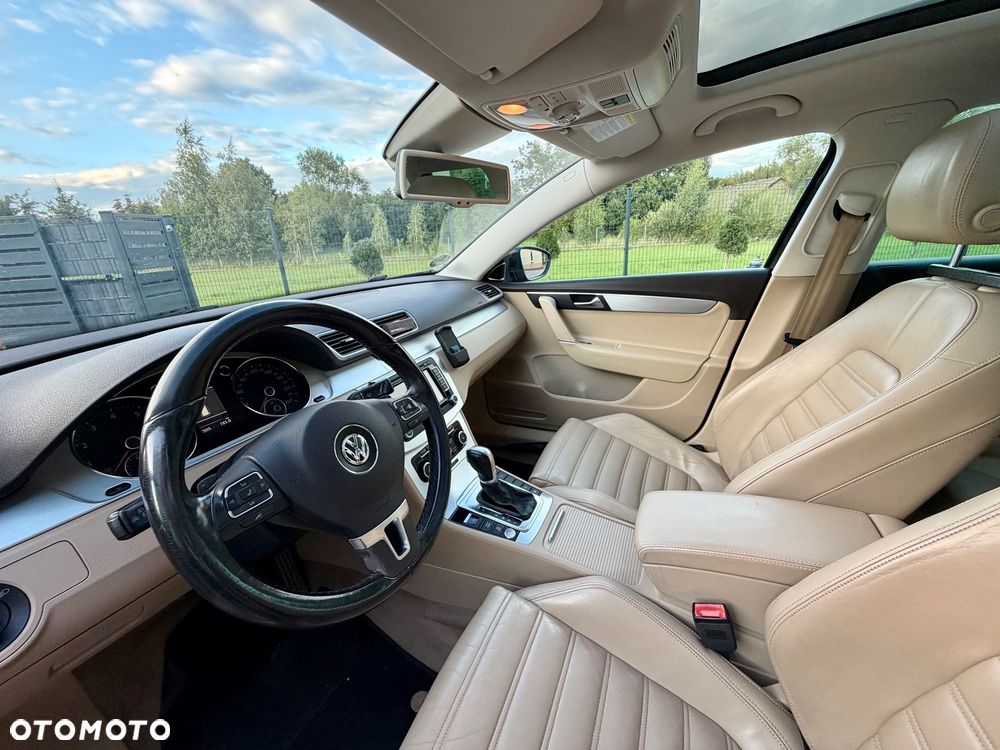 Volkswagen Passat - 14
