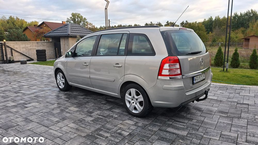 Opel Zafira 2009 photo 3