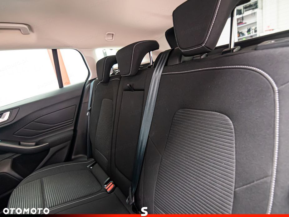 Ford Focus 1.5 EcoBlue Titanium X - 21
