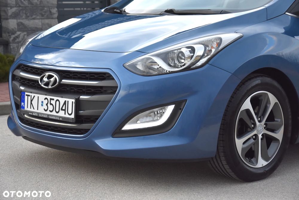 Hyundai i30 blue 1.6 GDI YES Gold - 15