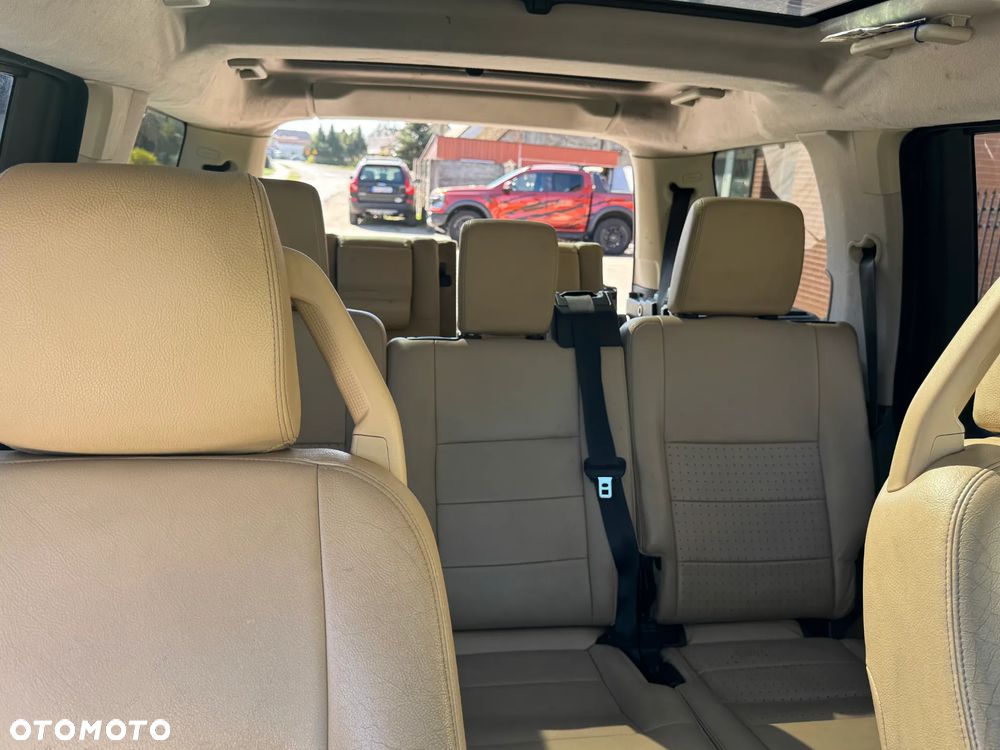 Land Rover Discovery 4.4 V8 SE - 25