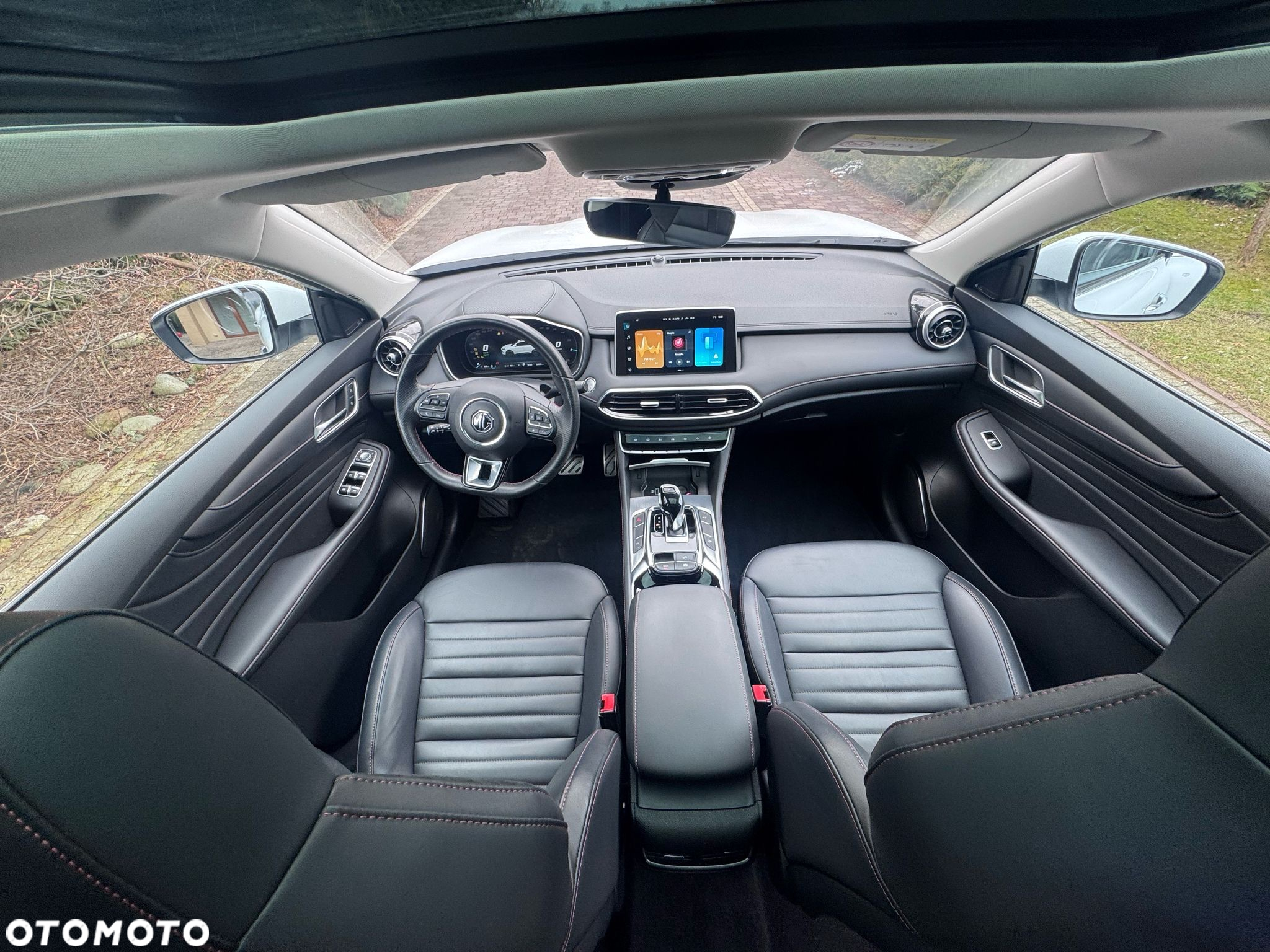 MG EHS 1.5T-GDI PHEV Luxury - 16