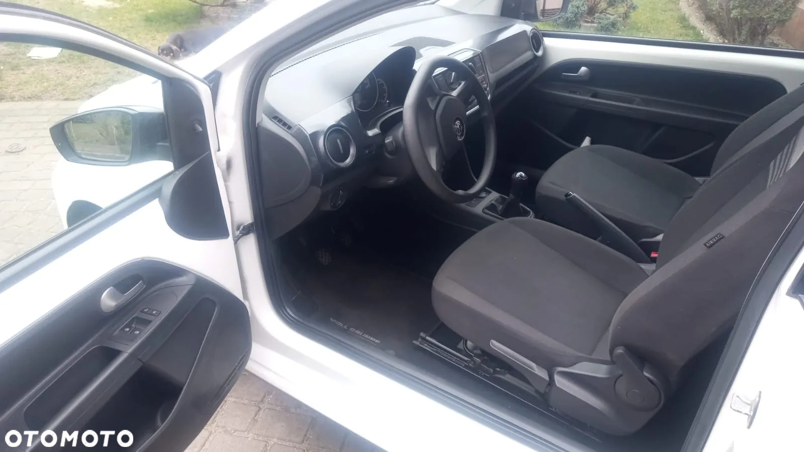 Volkswagen up! (BlueMotion Technology) high - 5