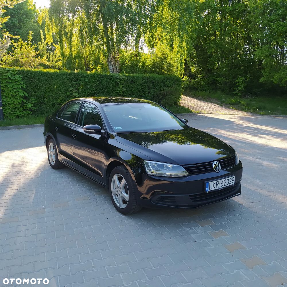Volkswagen Jetta 1.6 TDI BMT Trendline - 2