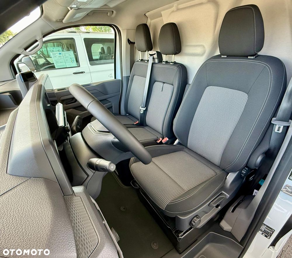Volkswagen T7 Furgon - 12